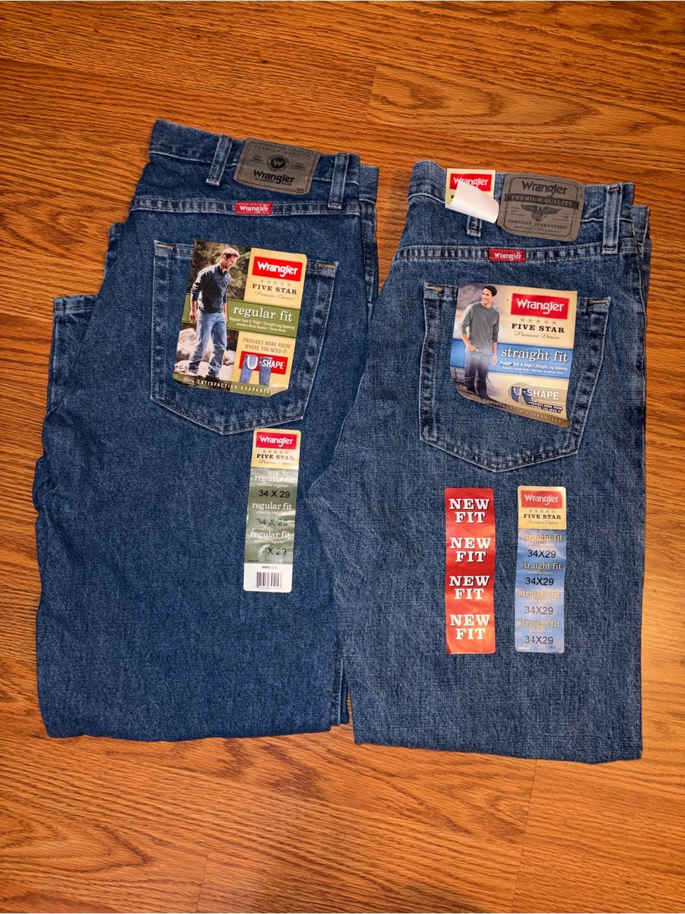 NWT-Wrangler Men’s Five Star Dark Blue Regular / Straight Fit Jeans